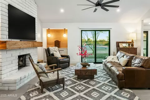 4625 E Mountain View Rd, Phoenix, AZ 85028 photo 8