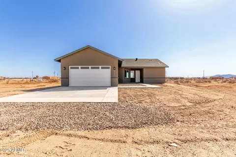 37516 W Elm St, Tonopah, AZ 85354