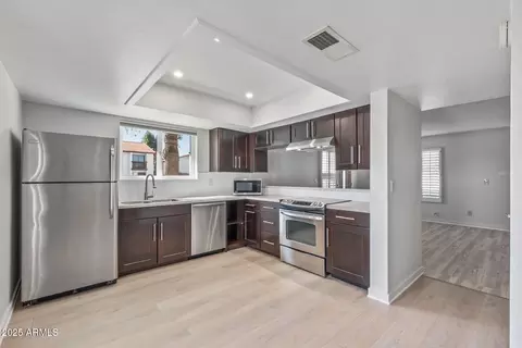 2828 E Waltann Ln #1, Phoenix, AZ 85032