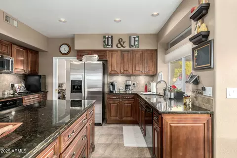 1679 E Saltsage Dr, Phoenix, AZ 85048 photo 9