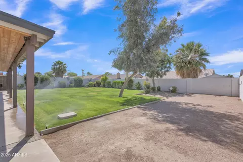 Exterior - 8049 E Des Moines St, Mesa, AZ 85207 photo 3 of 7