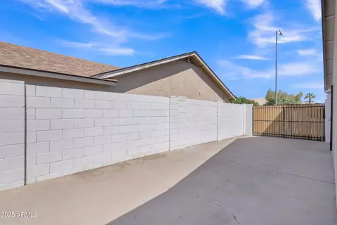 Exterior - 8049 E Des Moines St, Mesa, AZ 85207 photo 7 of 7