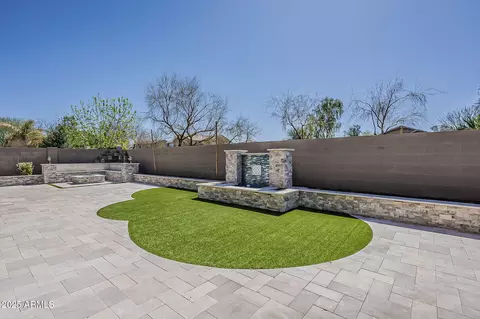Exterior - 1095 E Knightsbridge Way, Gilbert, AZ 85297 photo 18 of 18