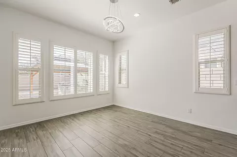 Living - 1095 E Knightsbridge Way, Gilbert, AZ 85297 photo 7 of 8