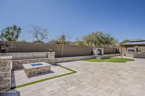 Exterior - 1095 E Knightsbridge Way, Gilbert, AZ 85297 photo 15 of 18