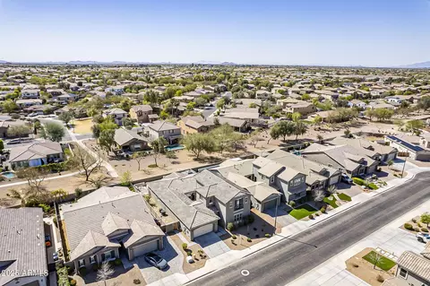 View/Area - 1095 E Knightsbridge Way, Gilbert, AZ 85297 photo 5 of 5
