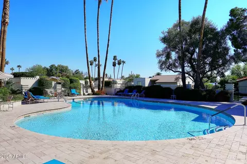 Exterior - 25 E San Miguel Ave E, Phoenix, AZ 85012 photo 12 of 13