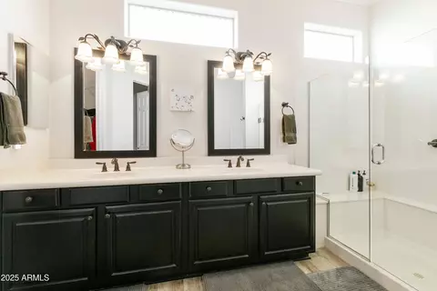 Bath - 4214 E Donato Dr, Gilbert, AZ 85298 photo 2 of 3