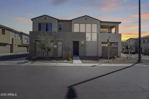 734 E Doral Ave #202, Gilbert, AZ 85297