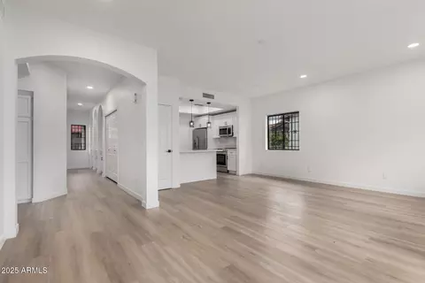 Living - 501 E 2nd Ave #14, Mesa, AZ 85204 photo 3 of 4