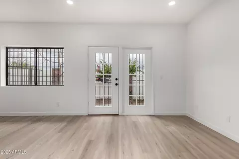 Living - 501 E 2nd Ave #14, Mesa, AZ 85204 photo 1 of 4