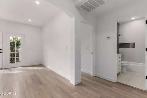 Entry Way - 501 E 2nd Ave #14, Mesa, AZ 85204 photo 3 of 4