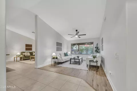 446 W Sereno Dr, Gilbert, AZ 85233 photo 4