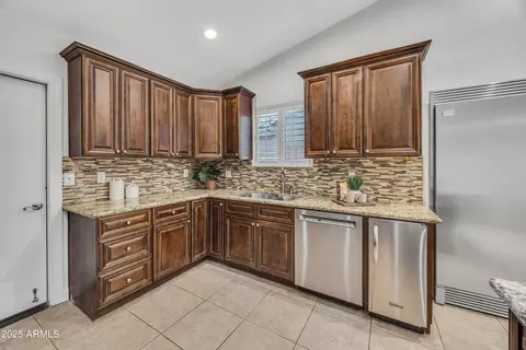 446 W Sereno Dr, Gilbert, AZ 85233 photo 13
