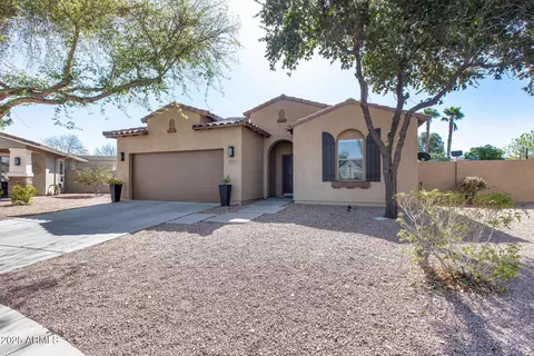 7015 S Stadium Ct, Gilbert, AZ 85298 photo 9