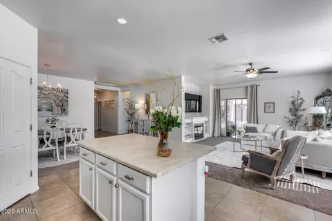 7015 S Stadium Ct, Gilbert, AZ 85298 photo 32