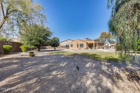 7015 S Stadium Ct, Gilbert, AZ 85298 photo 44