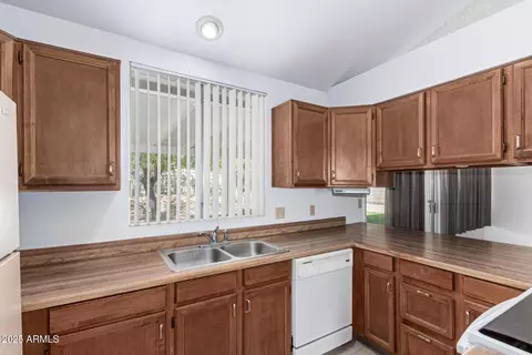 1220 E Topeka Dr, Phoenix, AZ 85024 photo 10
