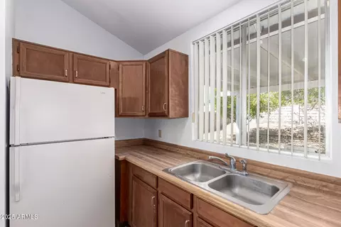 1220 E Topeka Dr, Phoenix, AZ 85024 photo 12