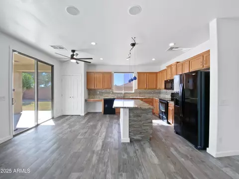 1227 E Indigo St, Gilbert, AZ 85298 photo 7