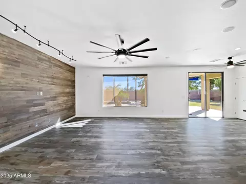 1227 E Indigo St, Gilbert, AZ 85298 photo 4
