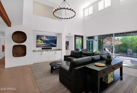 3811 N 64th St, Scottsdale, AZ 85251