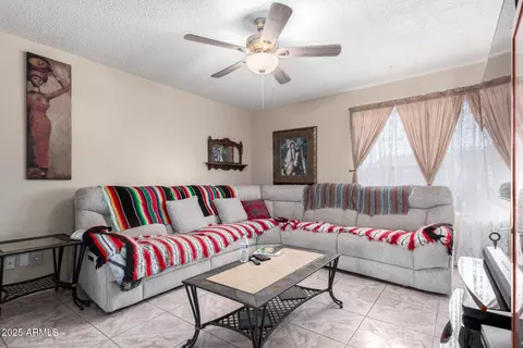 1465 Emerald Ave, Mesa, AZ 85204 photo 3