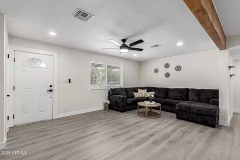 2161 E Corona Ave, Phoenix, AZ 85040 photo 3