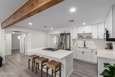2161 E Corona Ave, Phoenix, AZ 85040 photo 5