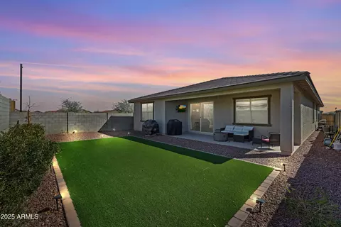 17286 W Running Deer Trl, Surprise, AZ 85387