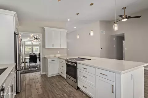 4536 E Beck Ln, Phoenix, AZ 85032 photo 11