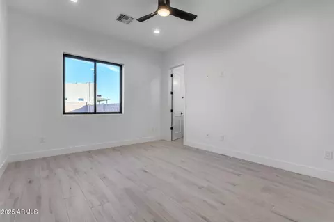 Bedroom - 1602 E Cloud Rd, Phoenix, AZ 85086 photo 3 of 8