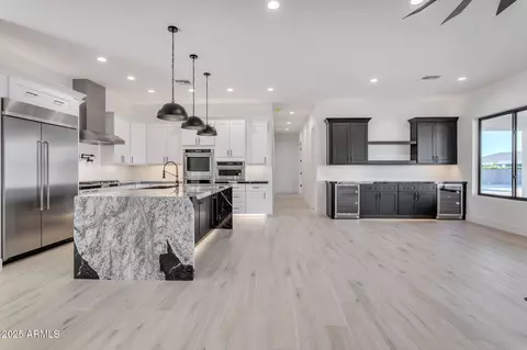 Kitchen - 1602 E Cloud Rd, Phoenix, AZ 85086 photo 7 of 7