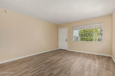 Living - 1860 E Atlanta Ave, Phoenix, AZ 85040 photo 2 of 3