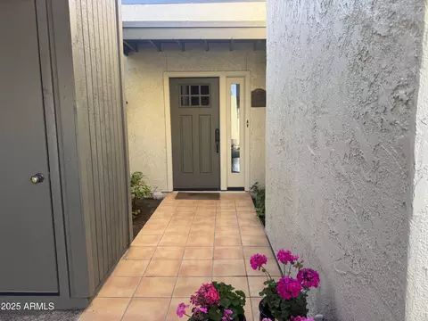 2905 E Montecito Ave, Phoenix, AZ 85016 photo 2