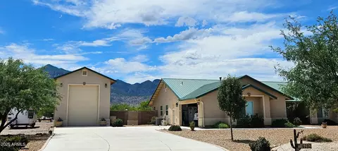 6282 S Kwame Dr, Hereford, AZ 85615