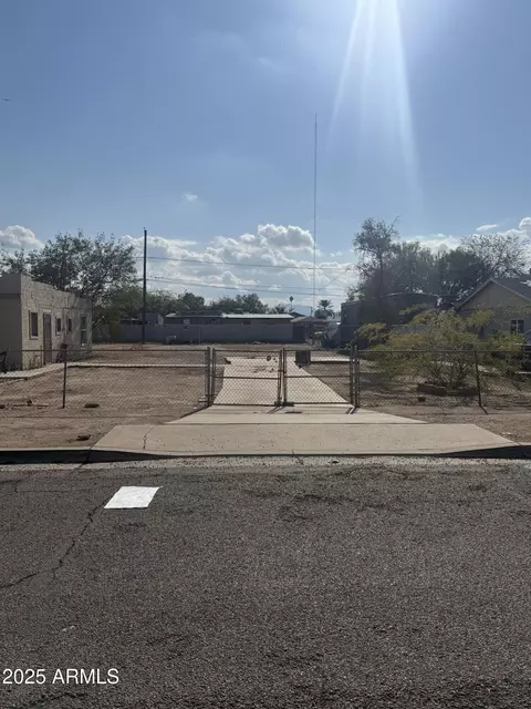 2317 W Hadley St #9, Phoenix, AZ 85009