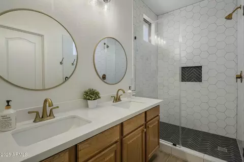 4132 E Santa Fe Ln, Gilbert, AZ 85297 photo 16