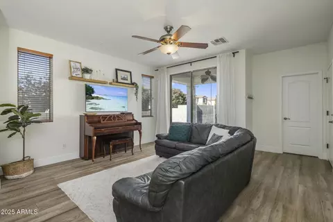 4132 E Santa Fe Ln, Gilbert, AZ 85297 photo 9