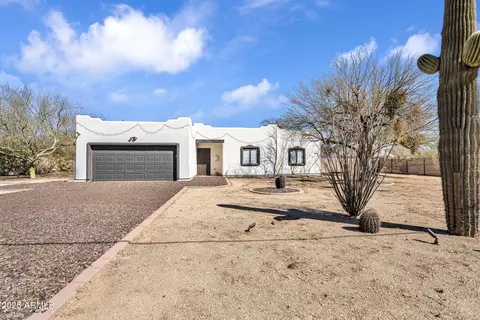 820 E Maddock Rd, Phoenix, AZ 85086 photo 3