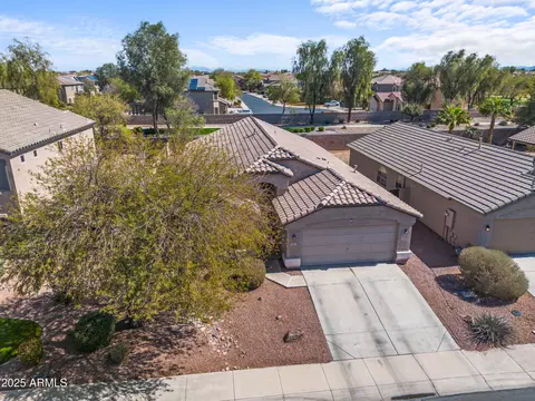 21867 N Kirkland Dr, Maricopa, AZ 85138