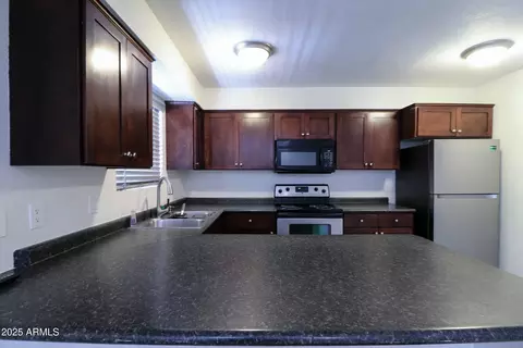 1014 E Spence Ave #207, Tempe, AZ 85281 photo 3