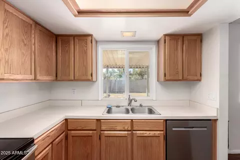 1859 E Gemini Dr, Tempe, AZ 85283 photo 8