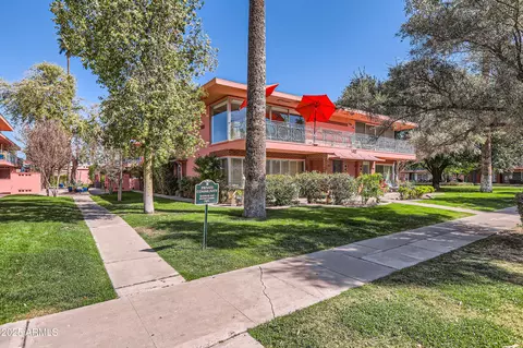 Exterior - 146 E Coronado Rd #39, Phoenix, AZ 85004 photo 1 of 6