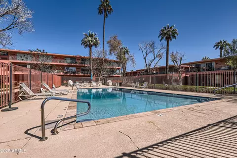 Exterior - 146 E Coronado Rd #39, Phoenix, AZ 85004 photo 5 of 6
