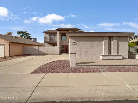 1810 W Kiowa Cir, Mesa, AZ 85202