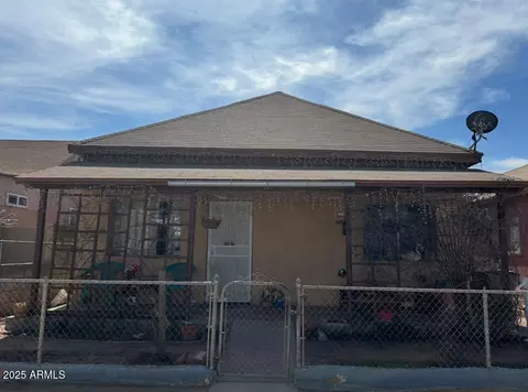 633 E 7th St, Douglas, AZ 85607