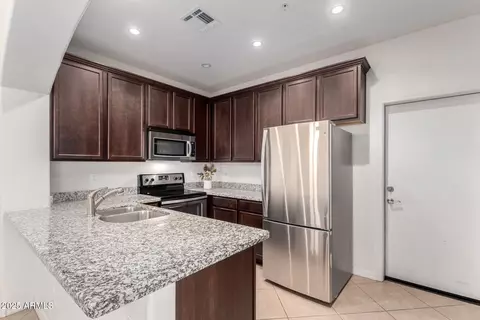 Kitchen - 7726 E Baseline Rd #134, Mesa, AZ 85209 photo 2 of 4