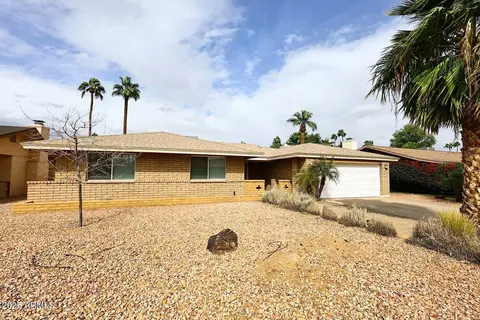 1966 E Pebble Beach Dr, Tempe, AZ 85282