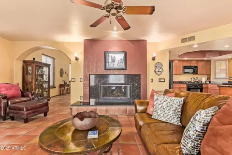 1226 E Michelle Dr, Phoenix, AZ 85022 photo 8